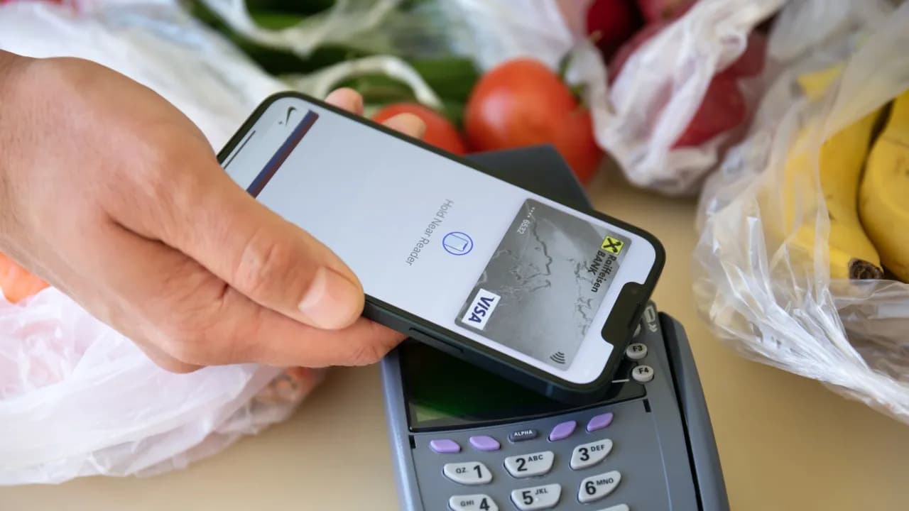 Jak płacić telefonem NFC: proste kroki do bezpiecznych transakcji